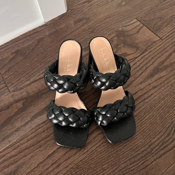 Heels - Picture 1 of 2